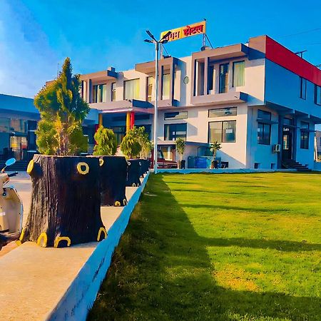 Sangam Hotel Chirawa Exterior photo