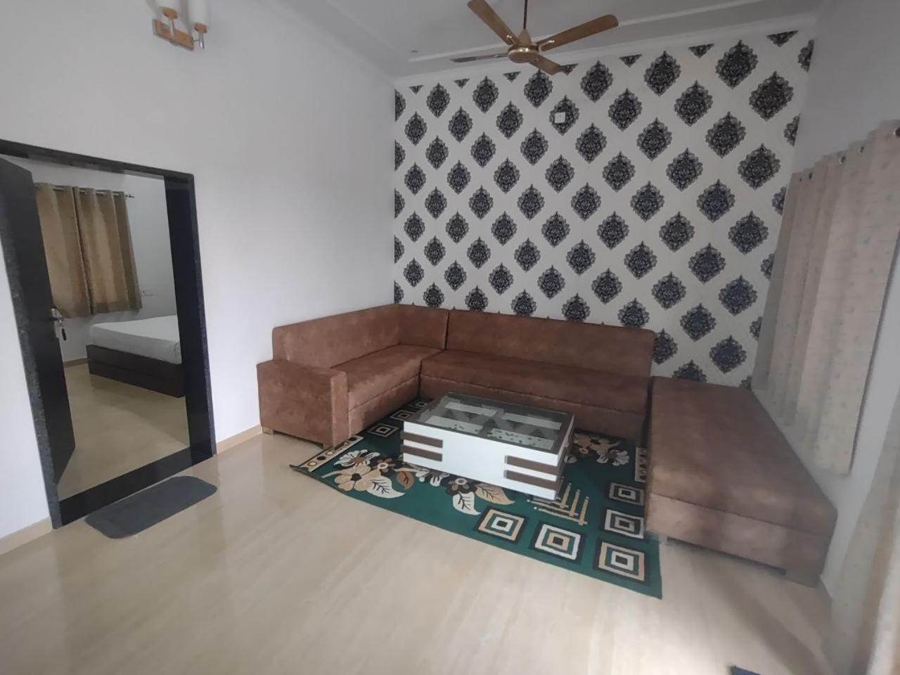 Sangam Hotel Chirawa Exterior photo